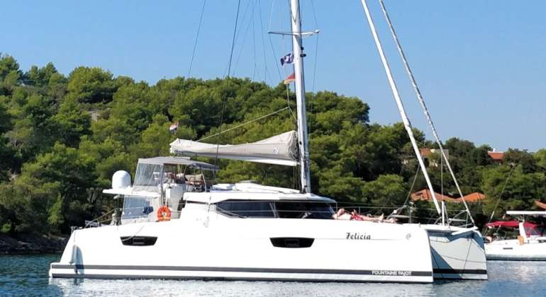 Fountaine Pajot Saona-47 “Felicia” (2018)